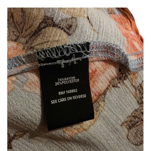 Torrid Babydoll Gauze Short Flutter Sleeve Top Light Blue Pink Floral - Picture 8 of 8